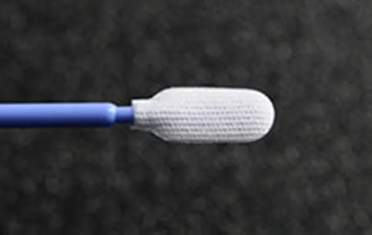 Écouvillons bleus à long manche en polyester