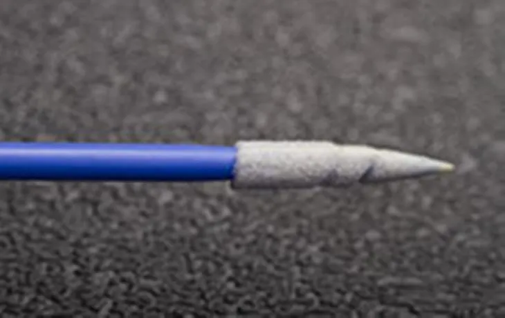 Écouvillons bleus à bout pointu en mousse